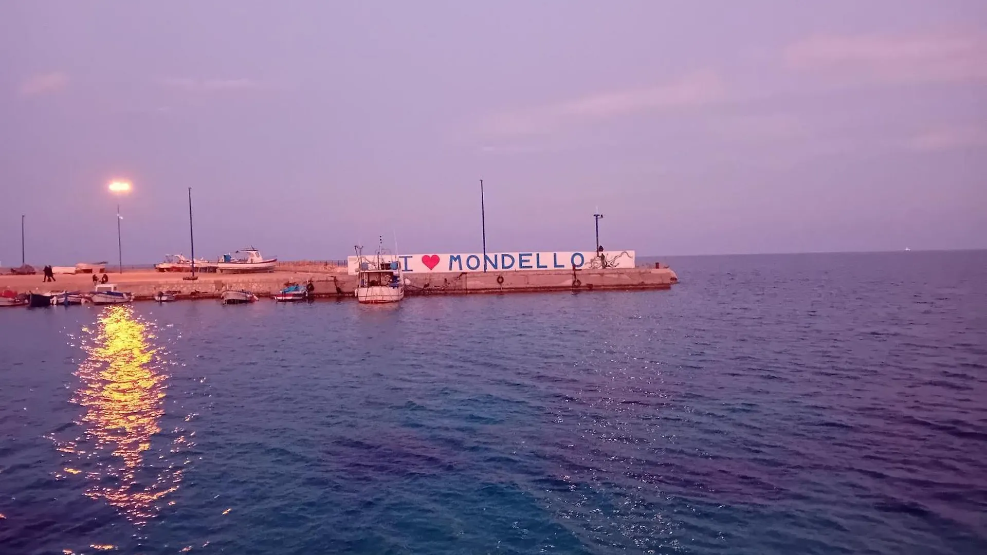 Il Cristallo Sul Mare Palermo 0*,  Włochy